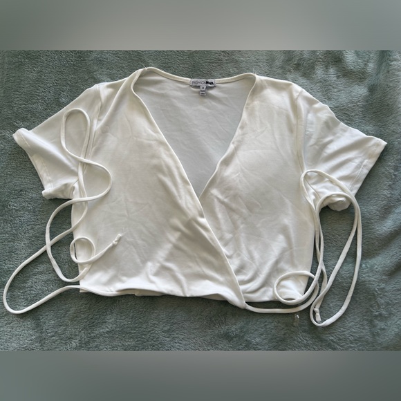 White Crop Top - Picture 1 of 2